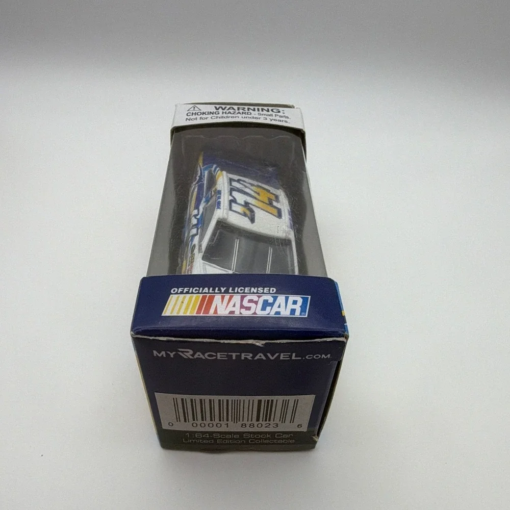 Lionel Racing Tony Stewart 2014 Toyota NASCAR Silver Series Unopened Box '14
